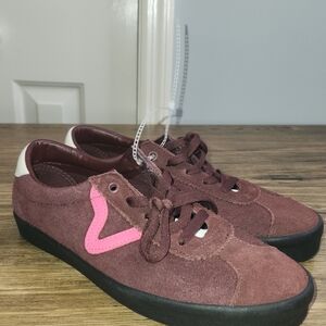 Vans Sport Low Burgundy-Pink Accents Hairy Suede Sneakers. Sz Men 8.5 & Women 10
